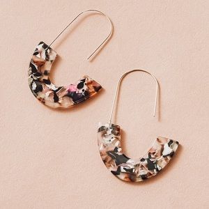 🐚 Half Circle Marble Earrings